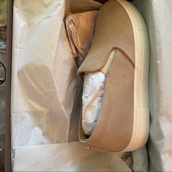 BCBG Max Azria “Dawsen” - Picture 2 of 3